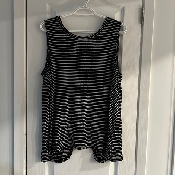 Fly away tank top - Picture 1 of 2